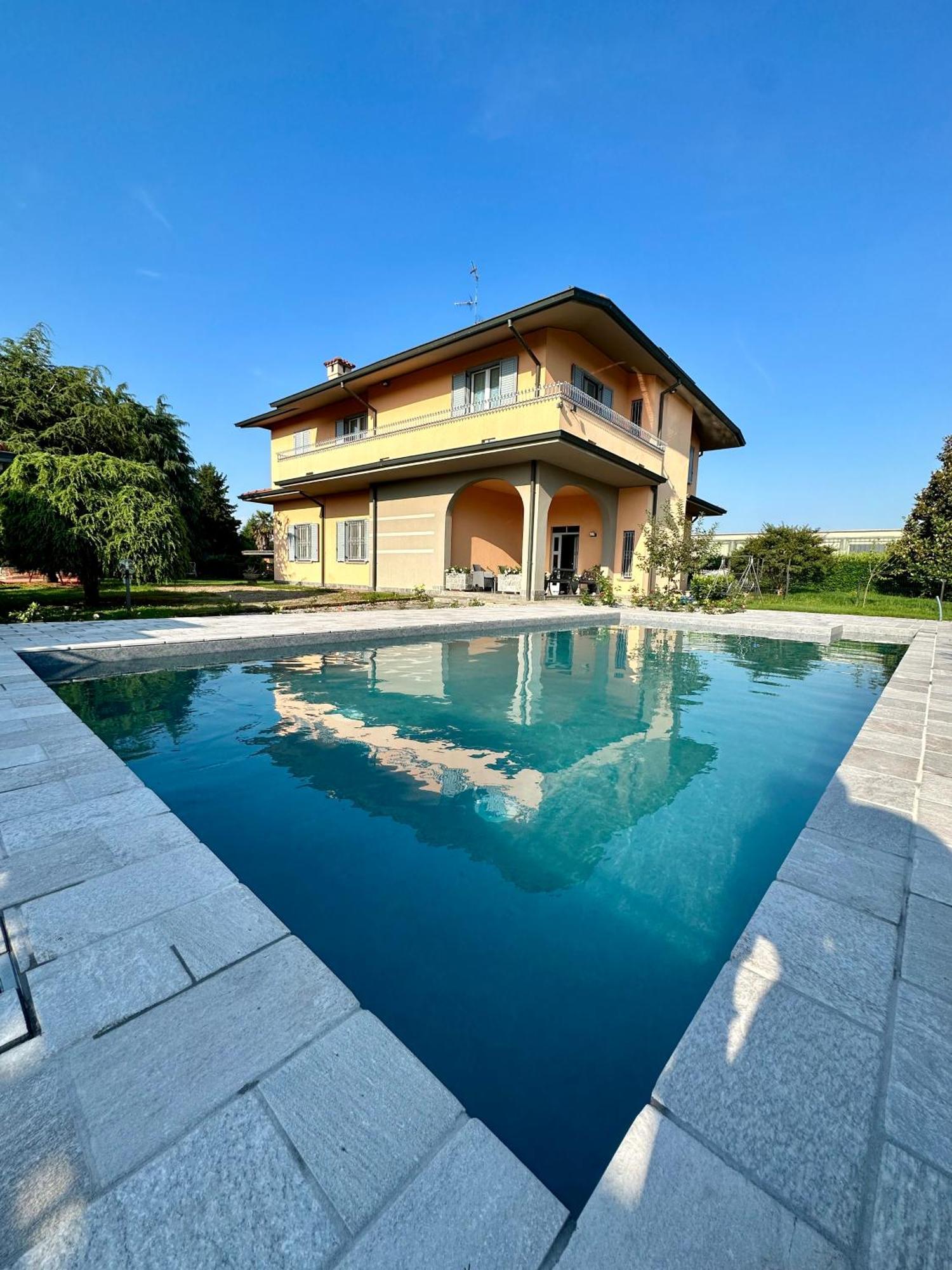 Villa 2 Cassano dʼAdda المظهر الخارجي الصورة