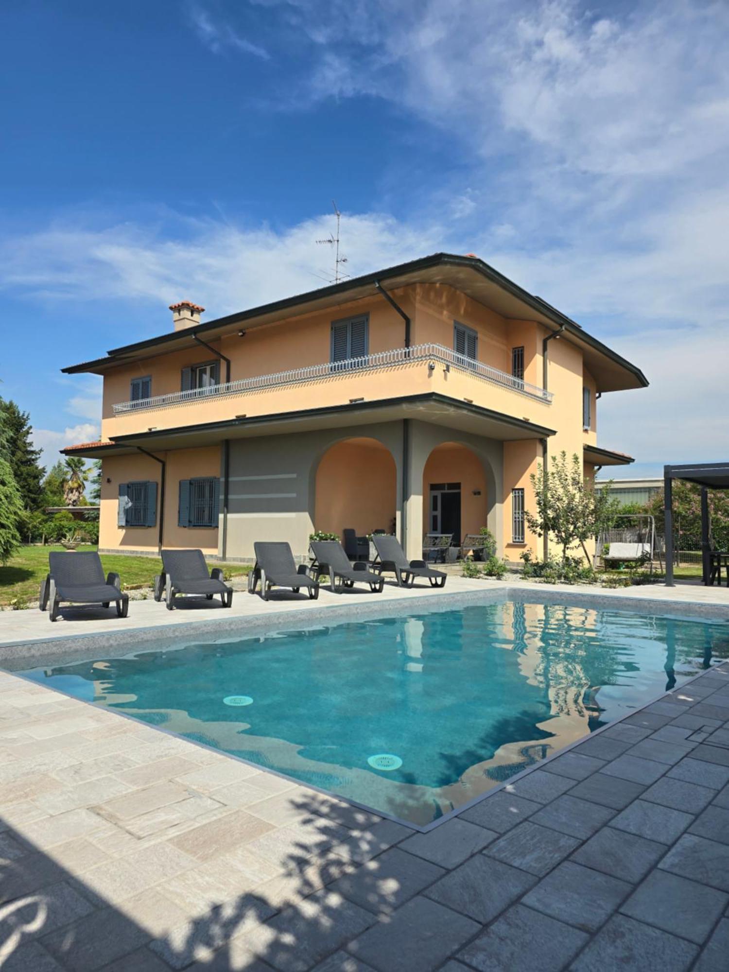 Villa 2 Cassano dʼAdda المظهر الخارجي الصورة